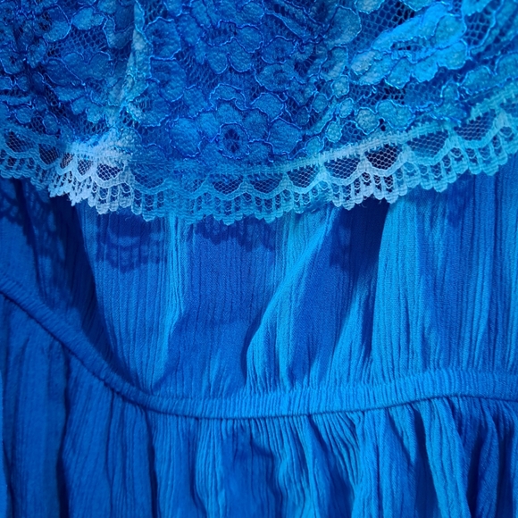 Blue Lace Designer Kurta - Picture 4 of 5